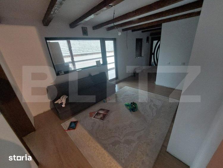 Casă cu 8 camere cu Teren 900 Mp în Săcele