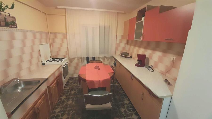 Apartament cu 2 camere decomandat, mobilat în Ampoi 3