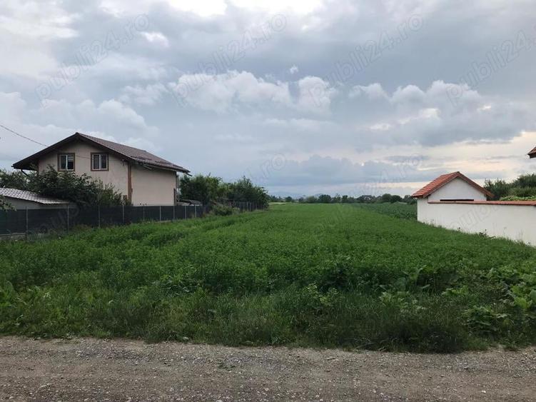 Teren de 3600 mp, în Prejmer