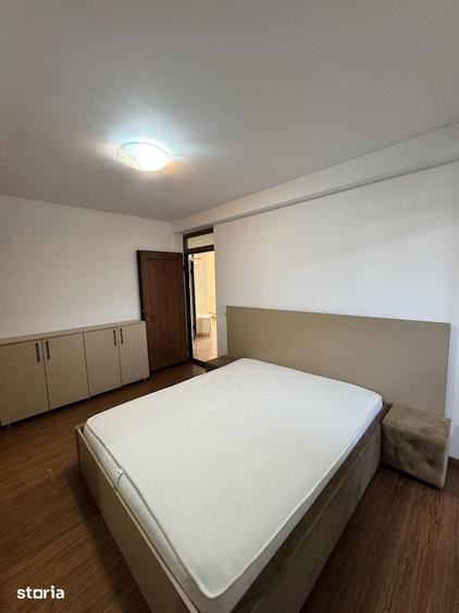 Apartament cu 3 camere în Micro 3