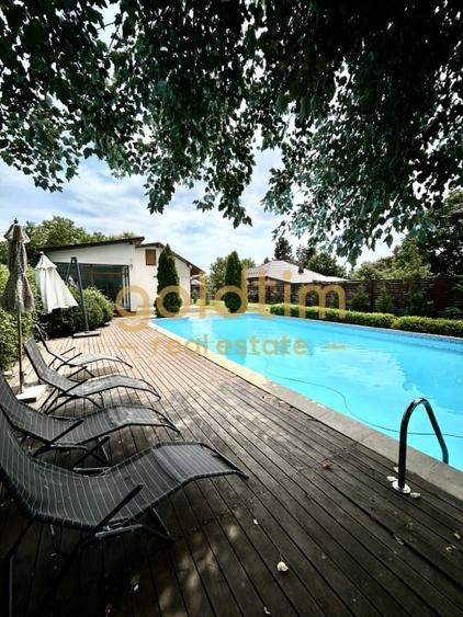 Casă individuală cu 7 camere cu Piscina în Snagov