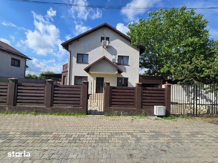 Casă cu 4 camere cu Canalizare în Chiajna