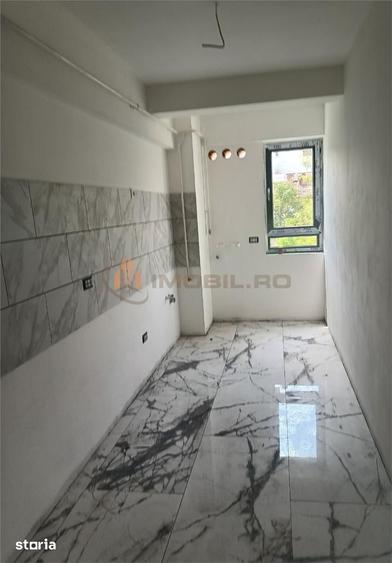 Apartament cu 2 camere decomandat, mobilat în Galata