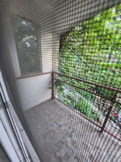 Garsonieră decomandată în Piața Veche