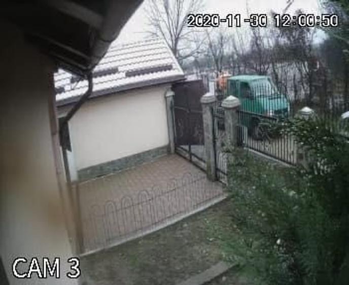 Casă cu 4 camere în Ghirdoveni