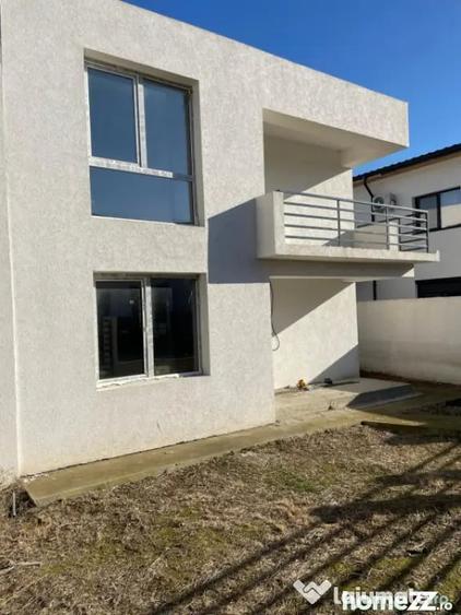 Casă cu 4 camere cu Teren 245 Mp în Central