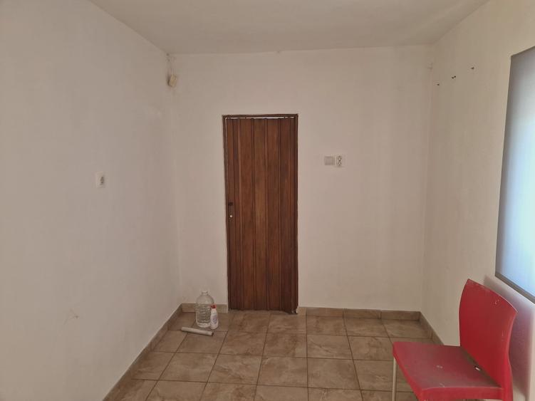 Spațiu comercial, de 60 mp, în Poarta Albă