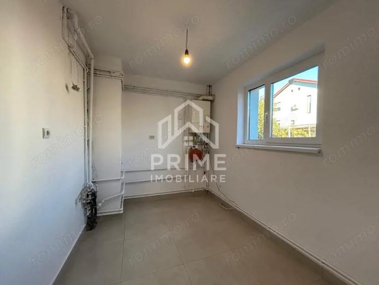 Casă cu 8 camere cu Teren 504 Mp în Central