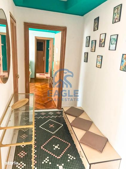 Apartament cu 3 camere semidecomandat, mobilat în Gara