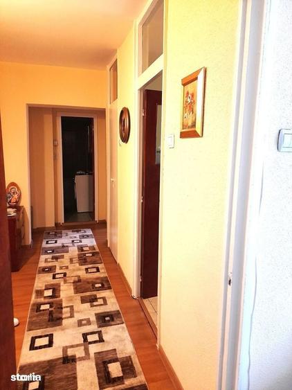 Apartament cu 2 camere decomandat în Păcii