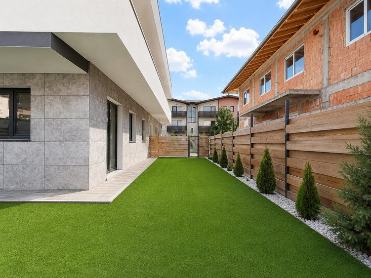 Duplex cu 4 camere cu Canalizare în Florești