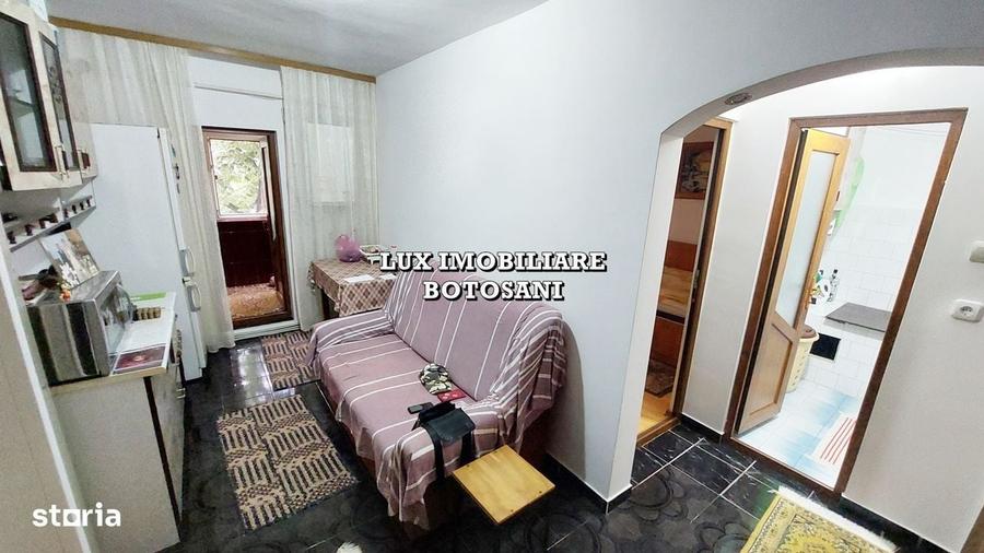 Apartament 2 camere, Donici, etaj 3 - 5
