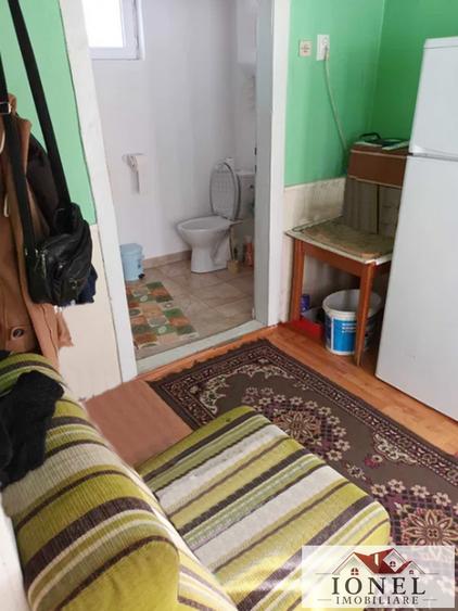 Casă individuală cu 2 camere cu Teren 1700 Mp în Henig