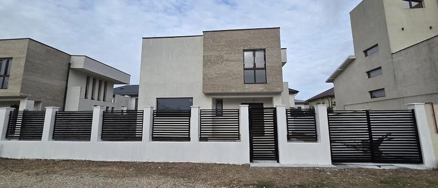 Casă cu 5 camere cu Teren 289 Mp în Berceni