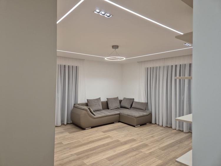 Apartament cu 2 camere decomandat în Florești