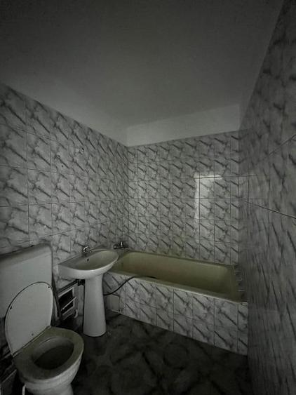 Apartament cu 2 camere semidecomandat în Clăbucet