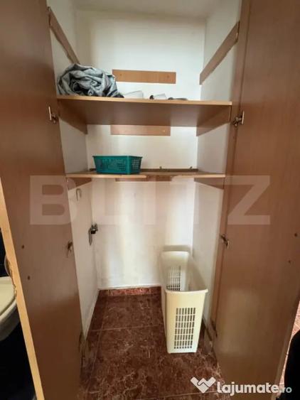Apartament cu 3 camere semidecomandat în Central