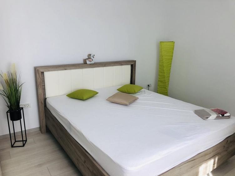 Apartament cu 3 camere decomandat, mobilat în Capitol