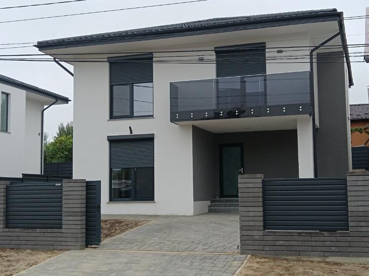Casă cu 3 camere cu Teren 300 Mp în Burdujeni