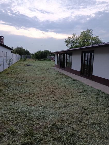 Casă cu 3 camere în Cazasu
