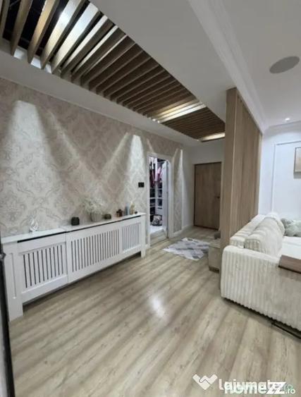 Apartament cu 3 camere decomandat în Ultracentral