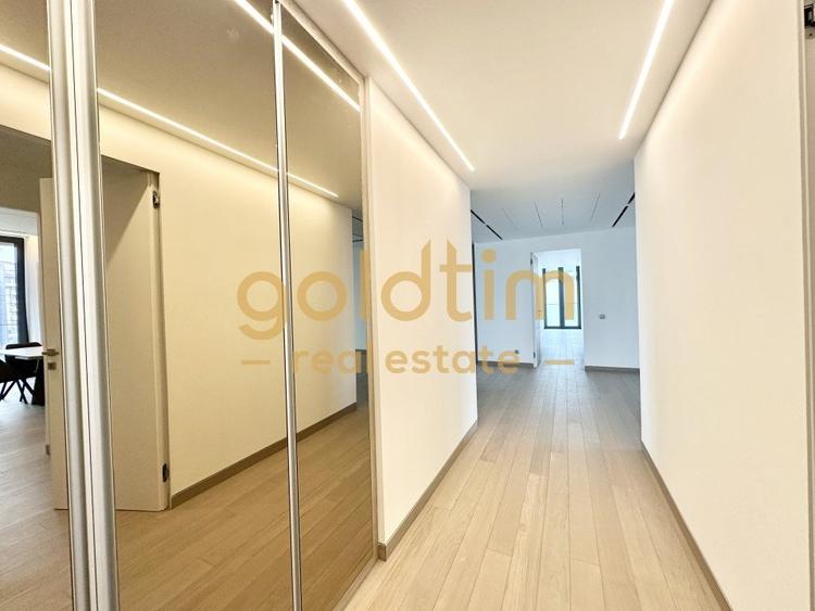 Apartament cu 5 camere decomandat, mobilat în Arcul de Triumf