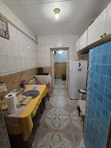 Apartament cu 2 camere semidecomandat, mobilat în Milcov