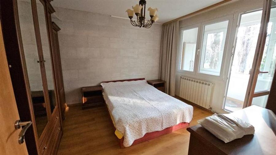 Apartament cu 3 camere decomandat, mobilat în Brâncoveanu