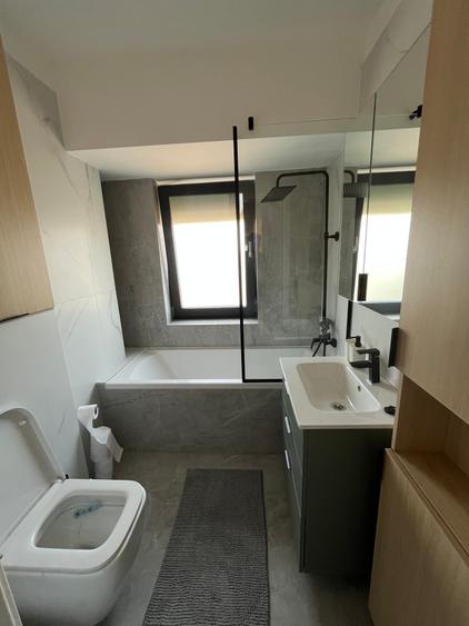Apartament cu 2 camere în Apărătorii Patriei