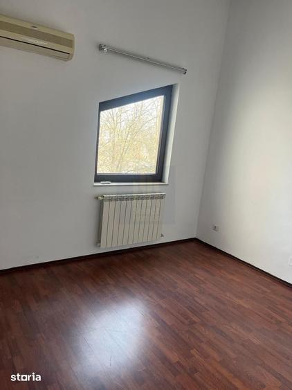Casă cu 7 camere decomandat cu Teren 120 Mp în Floreasca