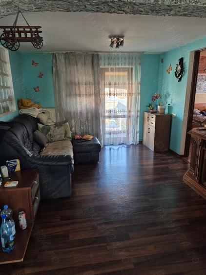Casă cu 4 camere cu Teren 499 Mp în Central