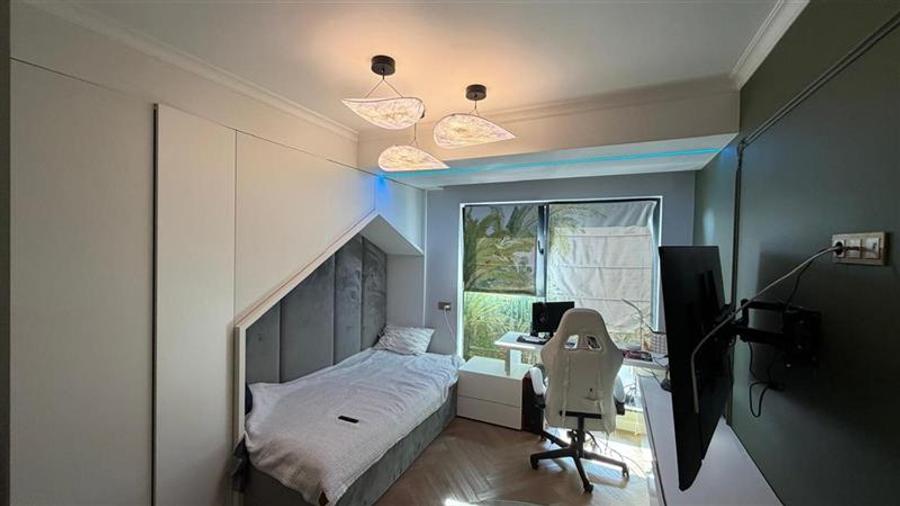 Apartament cu 3 camere circular, mobilat în Florești
