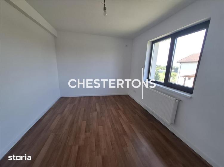 Casă cu 4 camere cu Teren 438 Mp în Crevedia