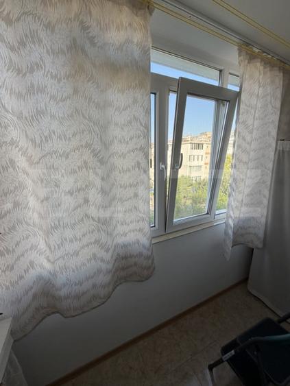 Apartament cu 2 camere decomandat în Micro 17
