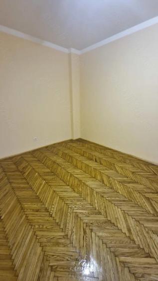 Inchiriez spa?iu birou - 4