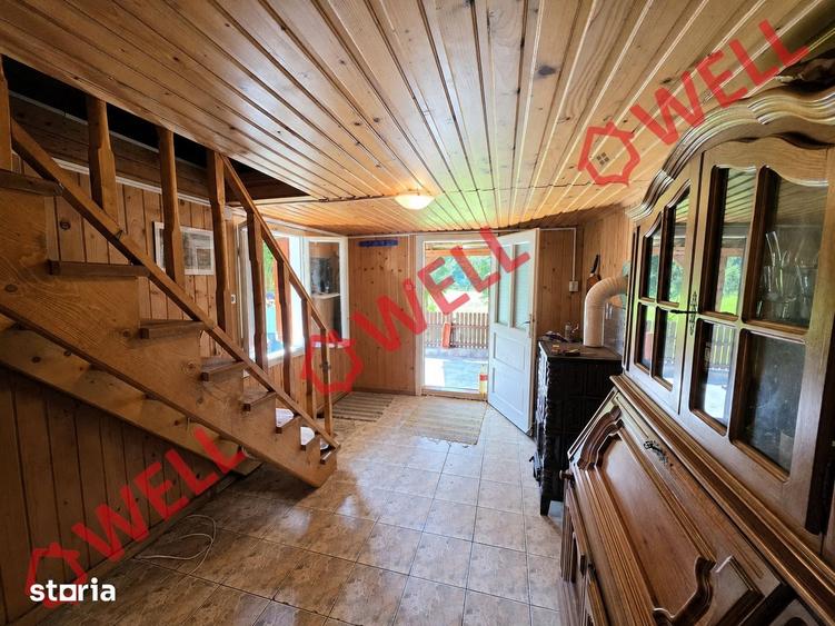 Casă cu 4 camere cu Teren 2800 Mp în Central