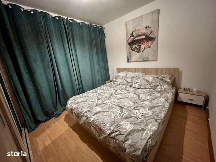 Apartament cu 2 camere semidecomandat în Soarelui