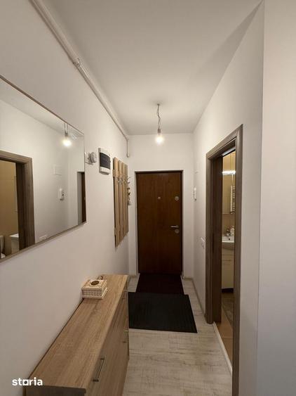 Apartament cu 3 camere decomandat, mobilat în Berceni