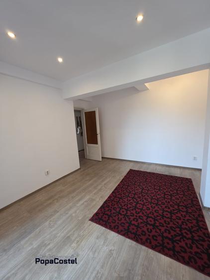 Piata Romana la metrou 2 camere decomandate 46,68 mp etaj 4/8 nemobilat, lift - 4