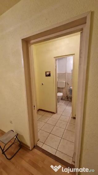 Apartament cu 2 camere semidecomandat în Viziru 1