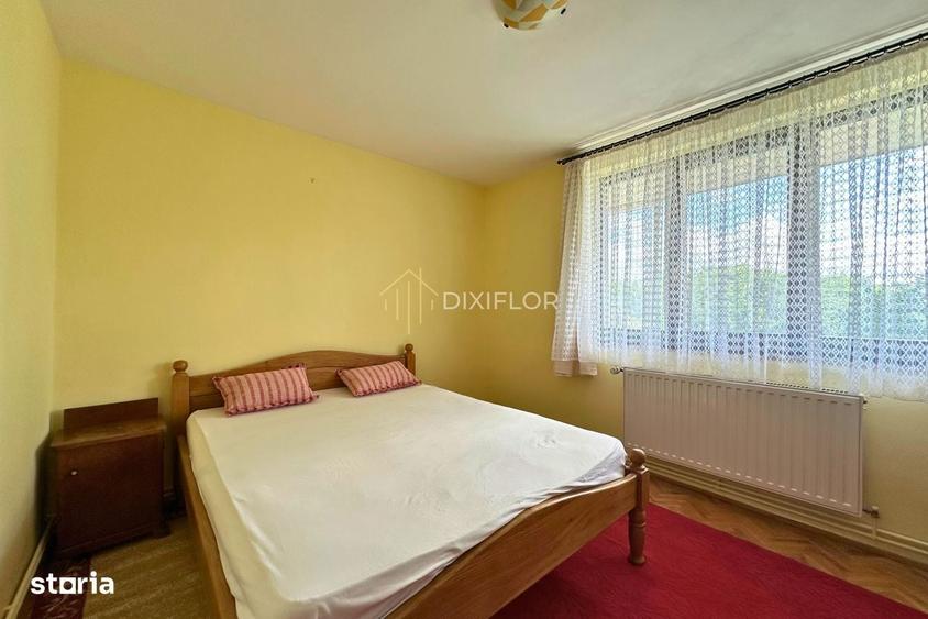 Apartament cu 3 camere decomandat în Cornișa