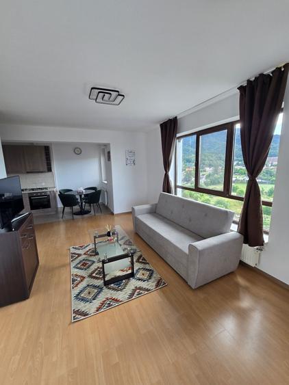 Apartament cu 2 camere decomandat în Noua