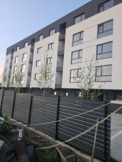 Apartament cu 3 camere decomandat în Prelungirea Ghencea