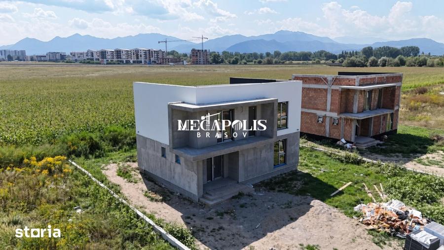 Casă cu 4 camere cu Teren 525 Mp în Sânpetru