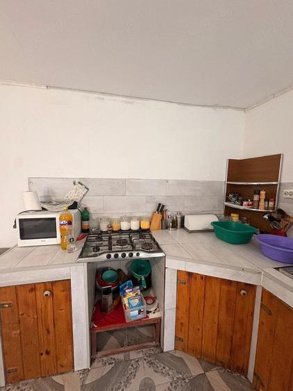 Casă cu 3 camere cu Teren 280 Mp în Central