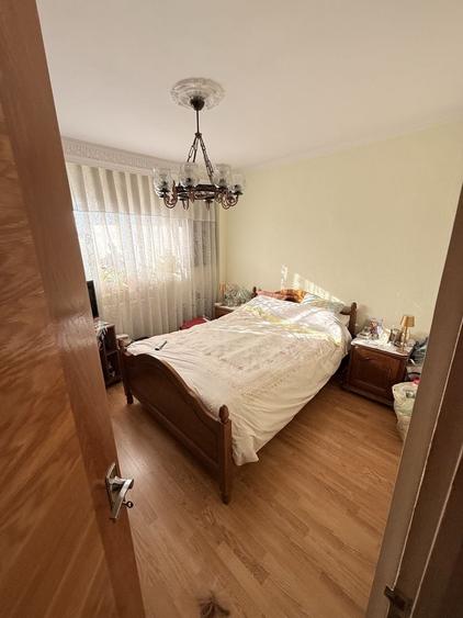 Propietar vand apartament 2 camere decomandat spatios loc de parcare inclus - 6