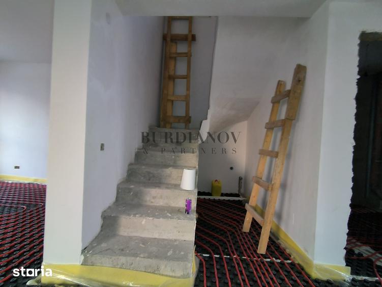 Casă cu 4 camere cu Teren 310 Mp în Central