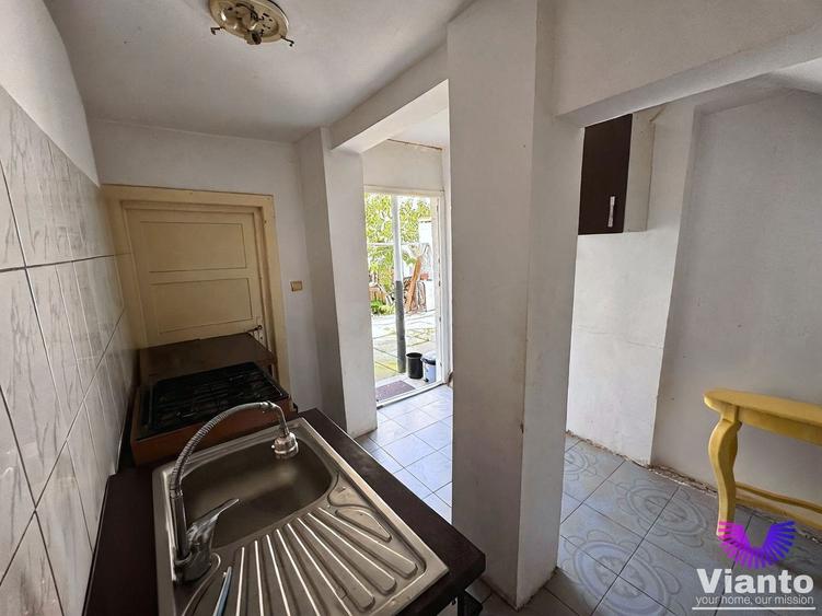 Apartament cu 4 camere decomandat, mobilat în Ștrand