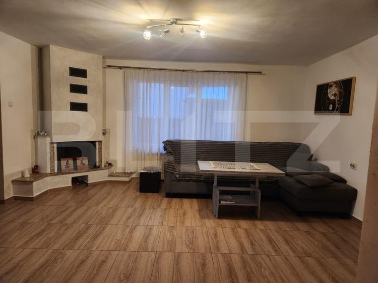 Casă individuală cu 5 camere cu Canalizare în Apahida