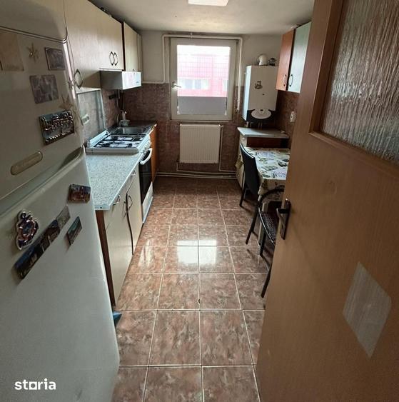 Apartament cu 2 camere decomandat - zona Mircea - 1